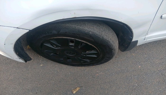 2011 Maruti Swift VDI, Diesel, Manual, 1,16,318 km, tyre