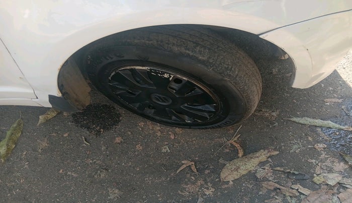 2011 Maruti Swift VDI, Diesel, Manual, 1,16,318 km, tyre