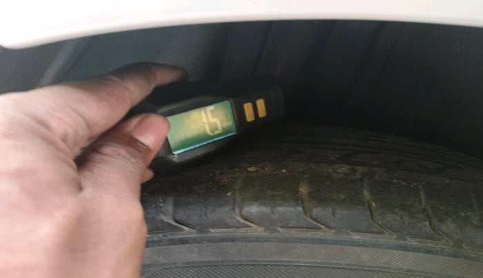 2015 Ford Figo Aspire TITANIUM1.5 DIESEL, Diesel, Manual, 1,30,177 km, tyre