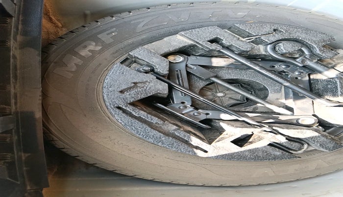 2017 Volkswagen Polo GT TSI AT, Petrol, Automatic, 81,571 km, tyre