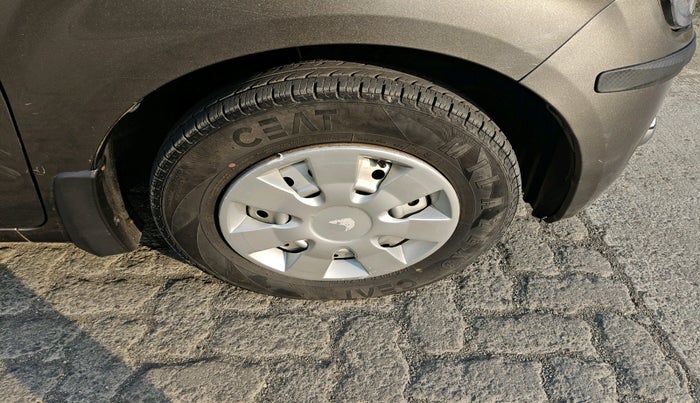 2019 Maruti New Wagon-R LXI CNG 1.0, Petrol, Manual, 40,801 km, tyre