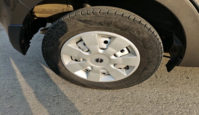 2019 Maruti New Wagon-R LXI CNG 1.0, Petrol, Manual, 40,801 km, tyre