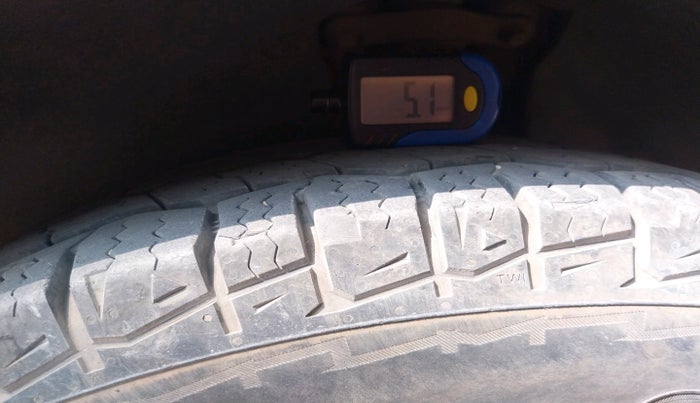 2016 Hyundai Creta SX PLUS 1.6 PETROL, Petrol, Manual, 1,29,851 km, tyre