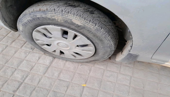 2014 Maruti Swift VXI, Petrol, Manual, 49,766 km, tyre