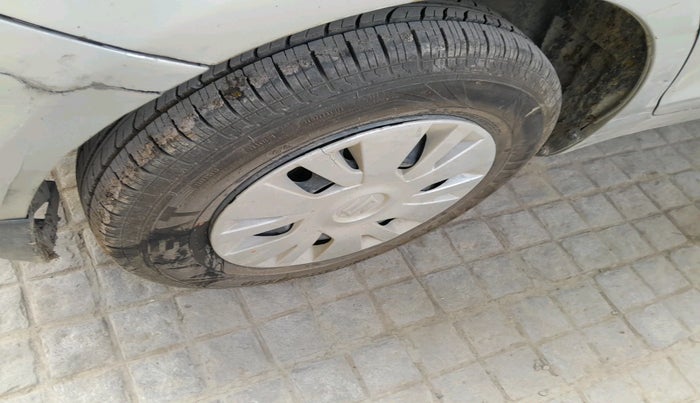 2014 Maruti Swift VXI, Petrol, Manual, 49,766 km, tyre