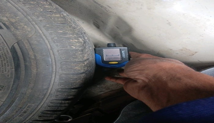 2014 Maruti Swift Dzire ZDI, Diesel, Manual, 72,737 km, tyre