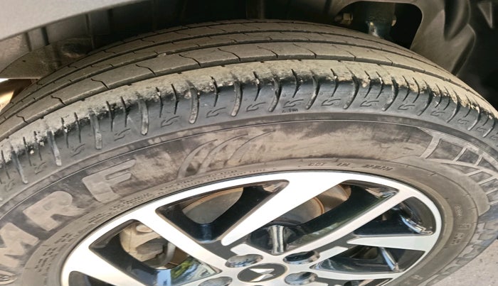 2025 Mahindra XUV 3XO AX5 1.5 Turbo Diesel, Diesel, Manual, 22,573 km, tyre