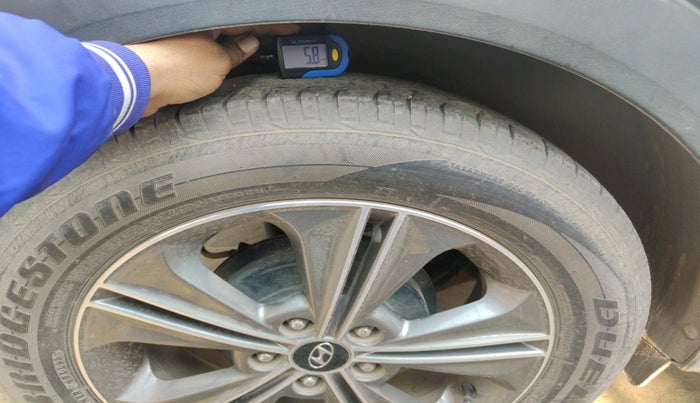 2017 Hyundai Creta SX PLUS AT 1.6 PETROL, Petrol, Automatic, 98,483 km, tyre