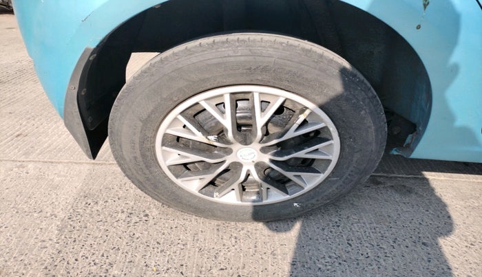 2013 Mahindra Verito Vibe CS 1.5 D4, Diesel, Manual, 79,951 km, tyre