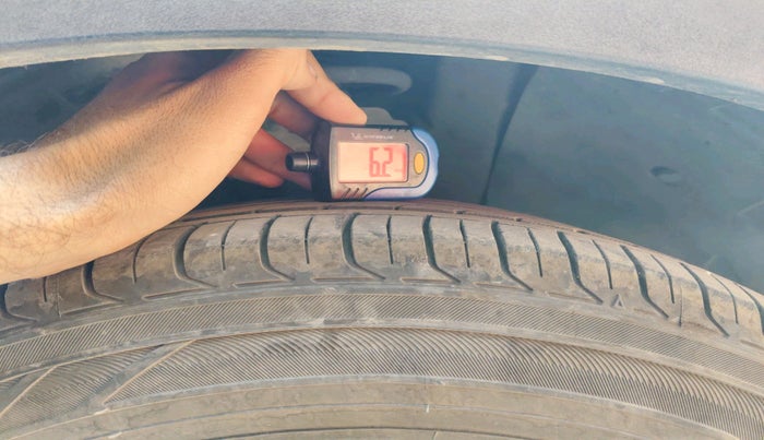 2019 Hyundai VENUE SX 1.4 CRDI, Diesel, Manual, 1,27,840 km, tyre