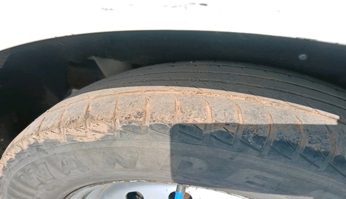 2019 Mahindra MARAZZO M2 8 STR, Diesel, Manual, 2,01,027 km, tyre