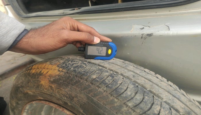 2011 Maruti Swift Dzire LXI, Petrol, Manual, 73,396 km, tyre