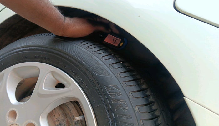 2013 Renault Scala RXL DIESEL, Diesel, Manual, 89,305 km, tyre