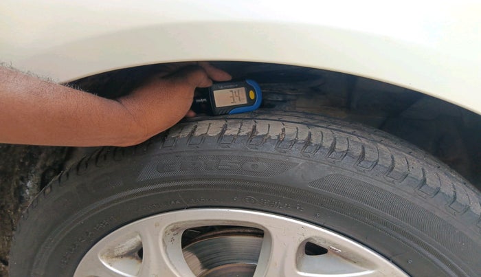 2013 Renault Scala RXL DIESEL, Diesel, Manual, 89,305 km, tyre