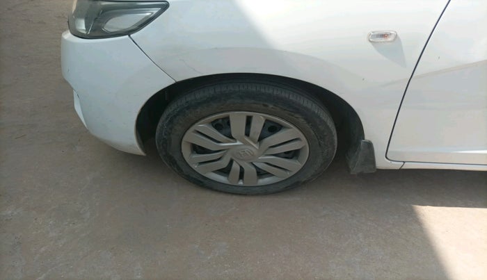 2015 Honda Jazz 1.2L I-VTEC SV, Petrol, Manual, 66,059 km, tyre