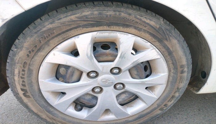 2015 Hyundai Grand i10 MAGNA 1.1 CRDI, Diesel, Manual, 96,856 km, tyre