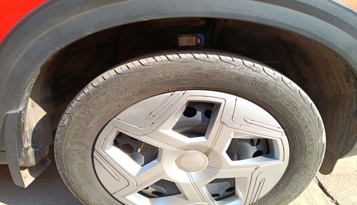 2024 Tata NEXON PURE 1.5 DIESEL, Diesel, Manual, 55,371 km, tyre