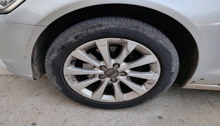 2013 Audi A6 2.0 TDI PREMIUM, Diesel, Automatic, 85,141 km, tyre