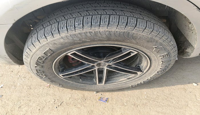 2014 Mahindra XUV500 W4, Diesel, Manual, 93,569 km, tyre