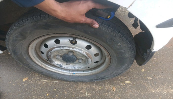 2014 Maruti Wagon R 1.0 LXI, Petrol, Manual, 1,05,060 km, tyre