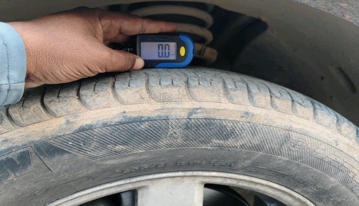 2012 Volvo XC 90 D5 AWD, Diesel, Automatic, 1,15,749 km, tyre