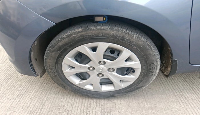 2016 Hyundai Grand i10 MAGNA 1.2 KAPPA VTVT, Petrol, Manual, 39,198 km, tyre