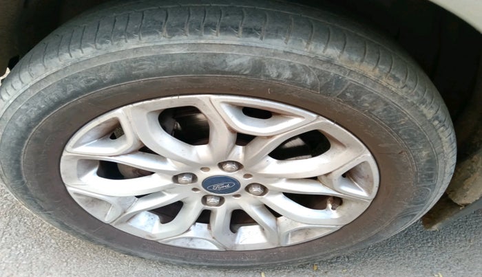 2014 Ford Ecosport TITANIUM 1.5L DIESEL, Diesel, Manual, 1,02,557 km, tyre