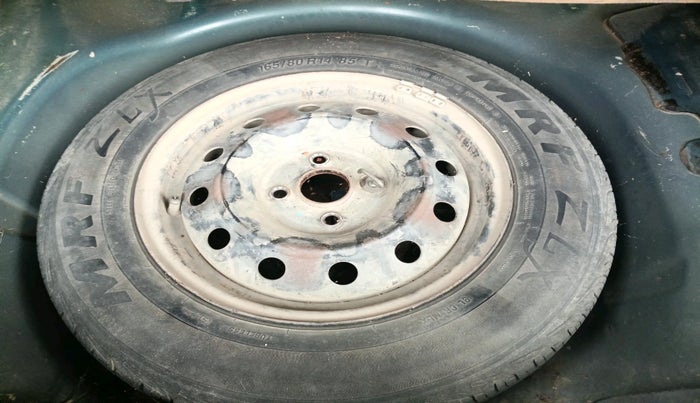 2015 Maruti Swift Dzire VDI, Diesel, Manual, 1,27,639 km, tyre