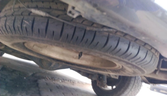 2017 Toyota Innova Crysta 2.8 GX AT 7 STR, Diesel, Automatic, 1,61,443 km, tyre