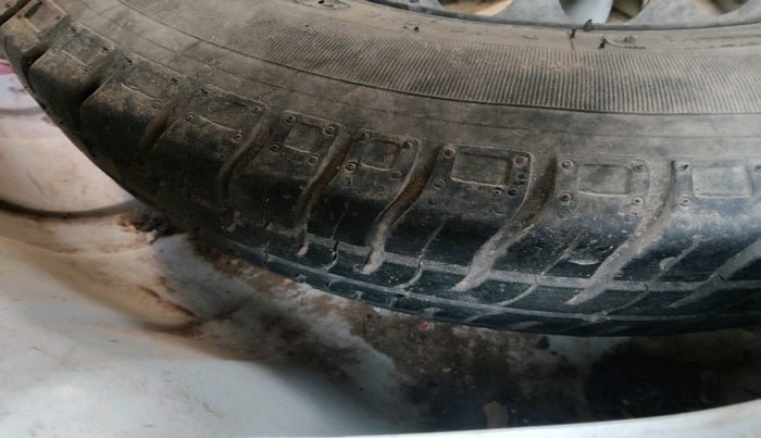 2017 Maruti Alto 800 LXI, Petrol, Manual, 56,044 km, tyre