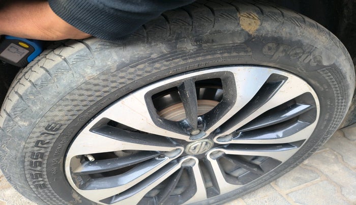 2021 MG HECTOR SHARP 2.0 DIESEL, Diesel, Manual, 78,240 km, tyre