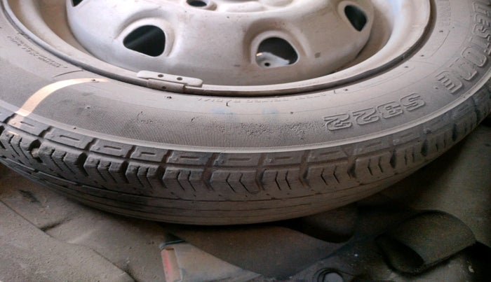 2014 Maruti Wagon R 1.0 LXI CNG, Petrol, Manual, 98,206 km, tyre