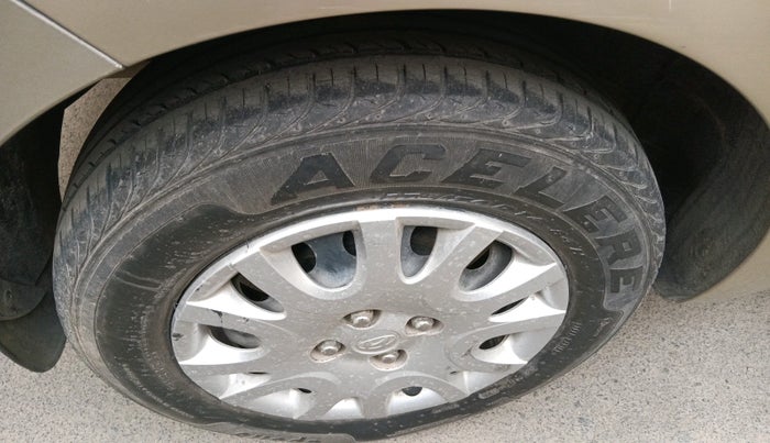 2011 Hyundai i20 MAGNA 1.2, Petrol, Manual, 26,168 km, tyre