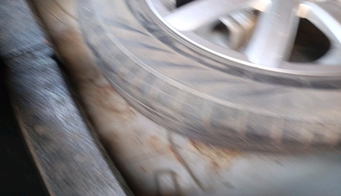 2010 Maruti SX4 ZXI, Petrol, Manual, 43,137 km, tyre