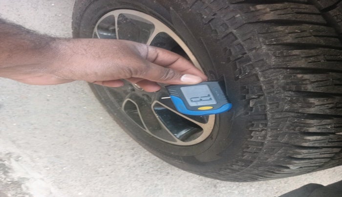 2017 Renault Duster 110 PS RXZ DIESEL, Diesel, Manual, 1,11,348 km, tyre