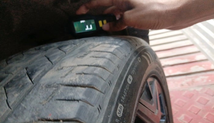 2024 Tata Harrier ADVENTURE PLUS DARK EDITION AT, Diesel, Automatic, 53,565 km, tyre