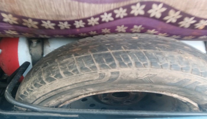 2020 Maruti New Wagon-R LXI CNG (O) 1.0, Petrol, Manual, 80,333 km, tyre