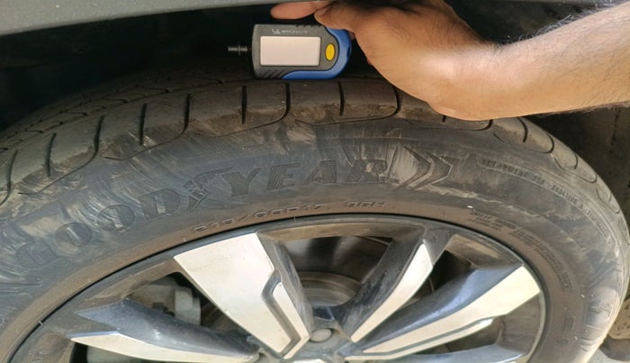 2020 MG HECTOR PLUS SHARP 1.5 PETROL TURBO HYBRID MT 6-STR, Petrol, Manual, 75,472 km, tyre