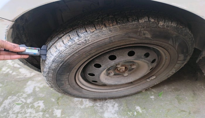 2017 Maruti Swift VDI, Diesel, Manual, 63,458 km, tyre