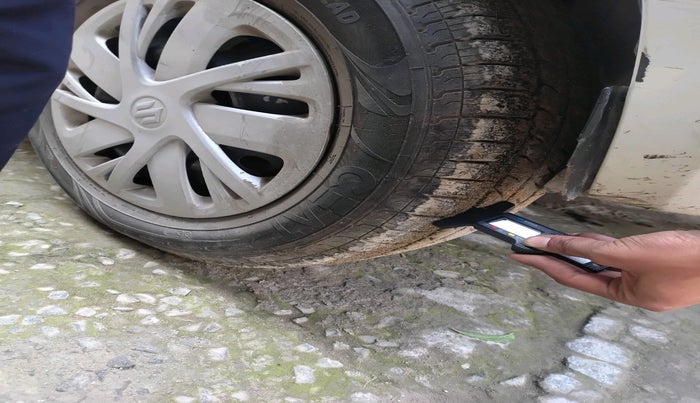 2017 Maruti Swift VDI, Diesel, Manual, 63,458 km, tyre