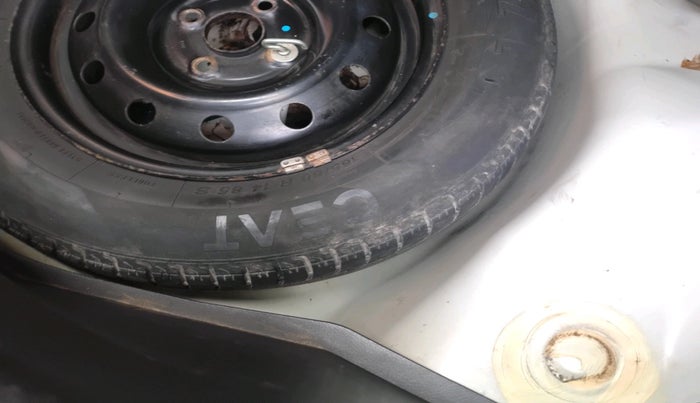 2017 Maruti Swift VDI, Diesel, Manual, 63,458 km, tyre