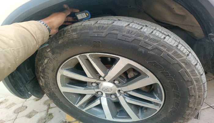 2018 Toyota Fortuner 2.8 4X4 MT, Diesel, Manual, 2,00,364 km, tyre