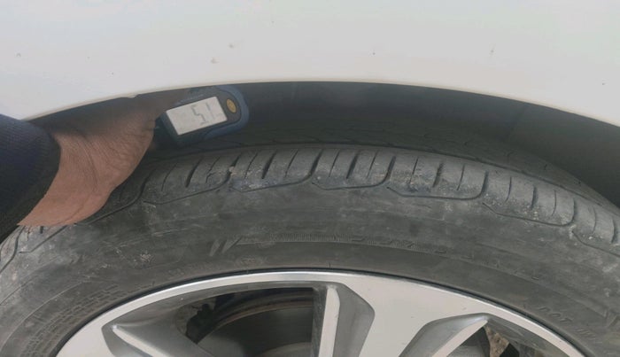 2019 Hyundai Verna 1.6 VTVT SX, Petrol, Manual, 1,01,135 km, tyre