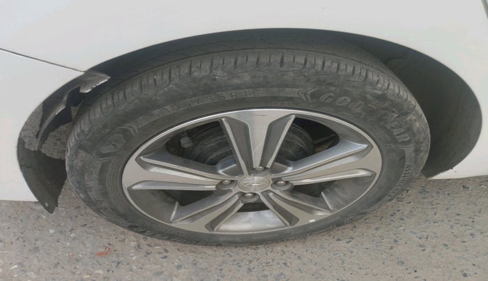 2019 Hyundai Verna 1.6 VTVT SX, Petrol, Manual, 1,01,135 km, tyre