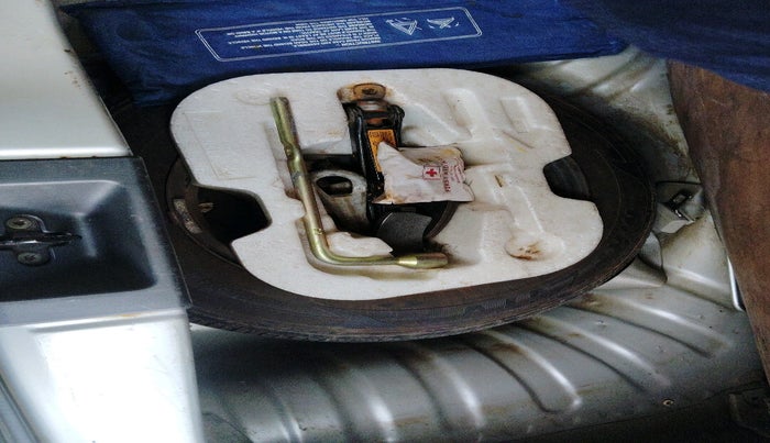 2014 Nissan Micra XV CVT, Petrol, Automatic, 83,860 km, tyre