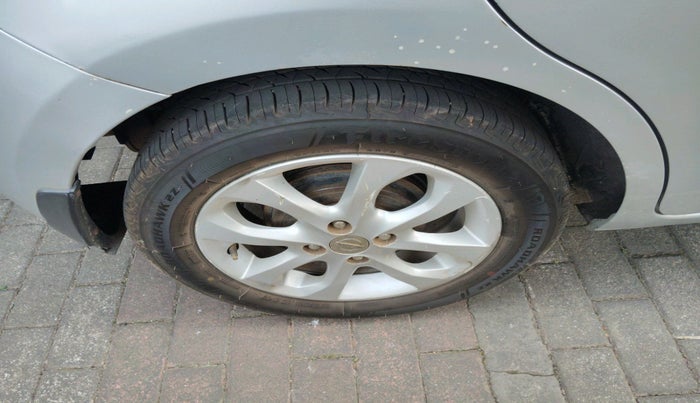 2014 Nissan Micra XV CVT, Petrol, Automatic, 83,860 km, tyre