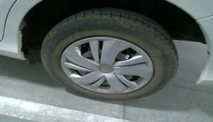 2021 Honda Amaze 1.2L I-VTEC S, Petrol, Manual, 42,096 km, tyre