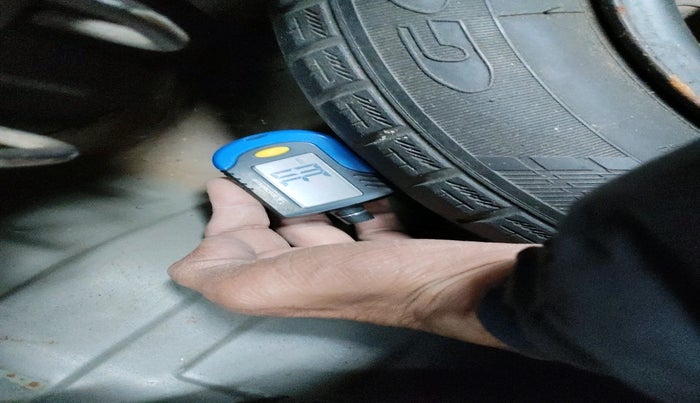 2012 Honda Brio S MT, Petrol, Manual, 55,749 km, tyre