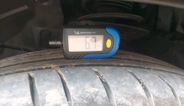 2017 Honda Jazz 1.2L I-VTEC V, Petrol, Manual, 62,370 km, tyre