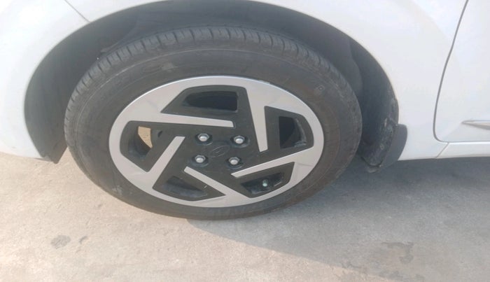 2024 Hyundai GRAND I10 NIOS MAGNA CORPORATE EDITION AMT 1.2 KAPPA VTVT, Petrol, Automatic, 1,236 km, tyre